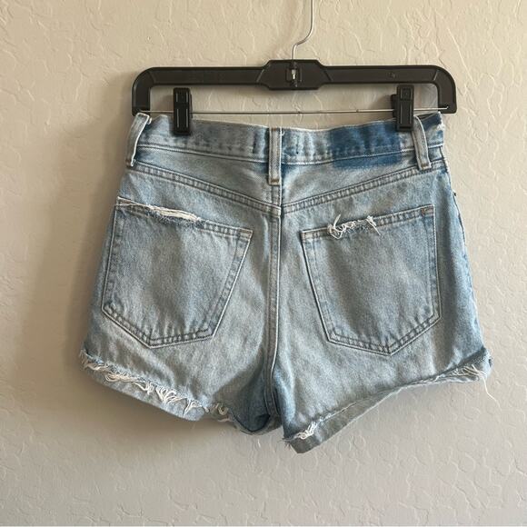 Abercrombie & Fitch Annie High Rise Light Wash Denim Shorts - Picture 6 of 6